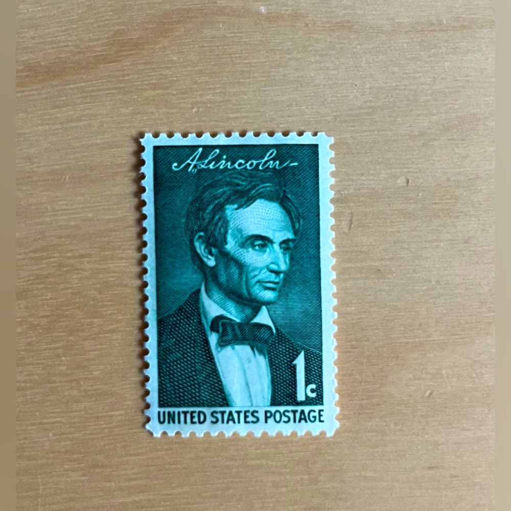 ABRAHAM LINCOLN 1 CENT STAMP GREEN UNITED STATES POSTAGE